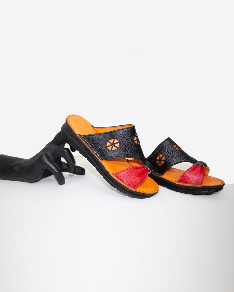 صندل چرمی دست‌دوز زنانه مدل «کلاسیک 106»